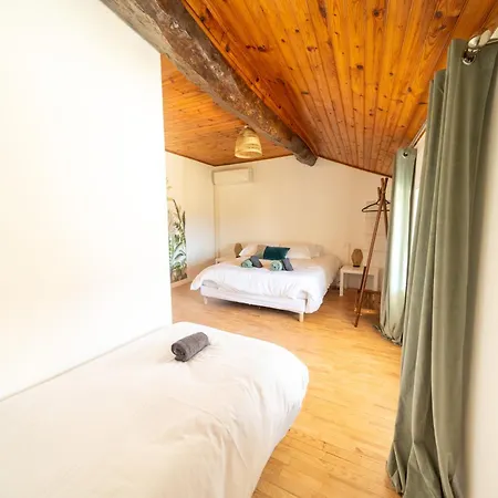 Апартаменты Escapade En Val De Saone T4 Familial & Jardin *